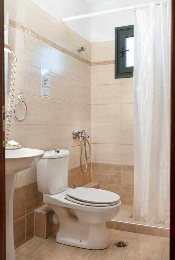 Limnaio Hotel Khrisokhórafa Exterior foto
